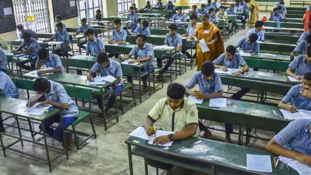 CBSE 10th Result 2026: सीबीएसई बोर्ड 10वीं के नतीजे results.cbse.nic.in पर जारी, ऐसे करें चेक