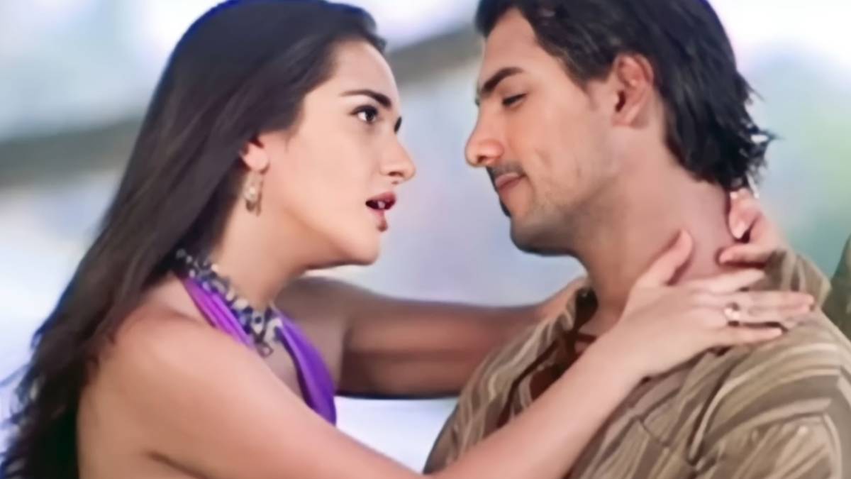 Saaya की 'डॉ. माया' याद हैं? 23 साल में पूरी तरह बदल गईं जॉन अब्राहम की हीरोइन, लेटेस्ट फोटो देख दंग रह गए लोग