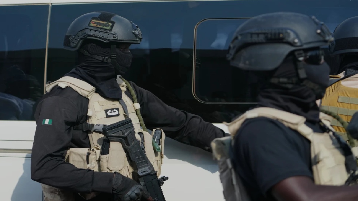 नाइजीरिया में बंदूकधारियों ने बस पर किया हमला, परीक्षा देने जा रहे छात्रों को किया अगवा