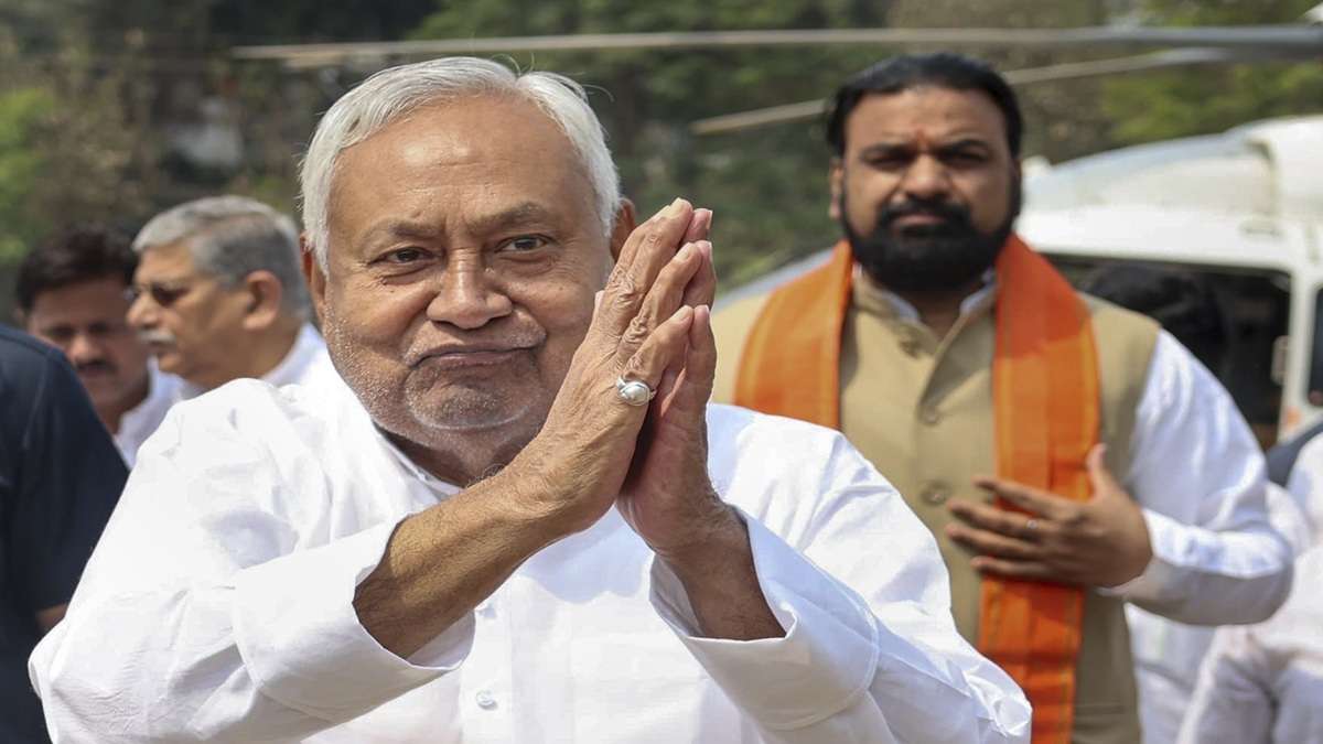 Bihar New CM LIVE: बिहार को आज अलविदा कहेंगे नीतीश कुमार, नई कैबिनेट में कौन-कौन होंगे मंत्री? देखें संभावित लिस्ट