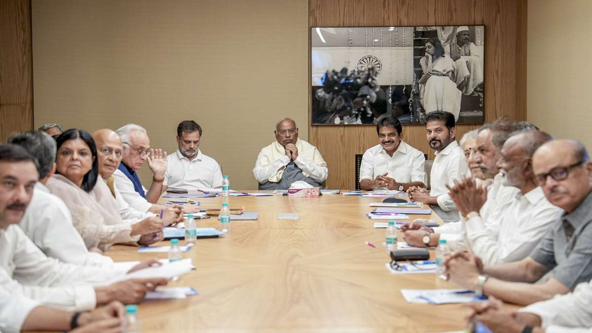 543 से 850 सीटें: महिला आरक्षण पर क्यों गरमाया विपक्ष? जानें क्या हैं उनके 3 मुख्य मुद्दे