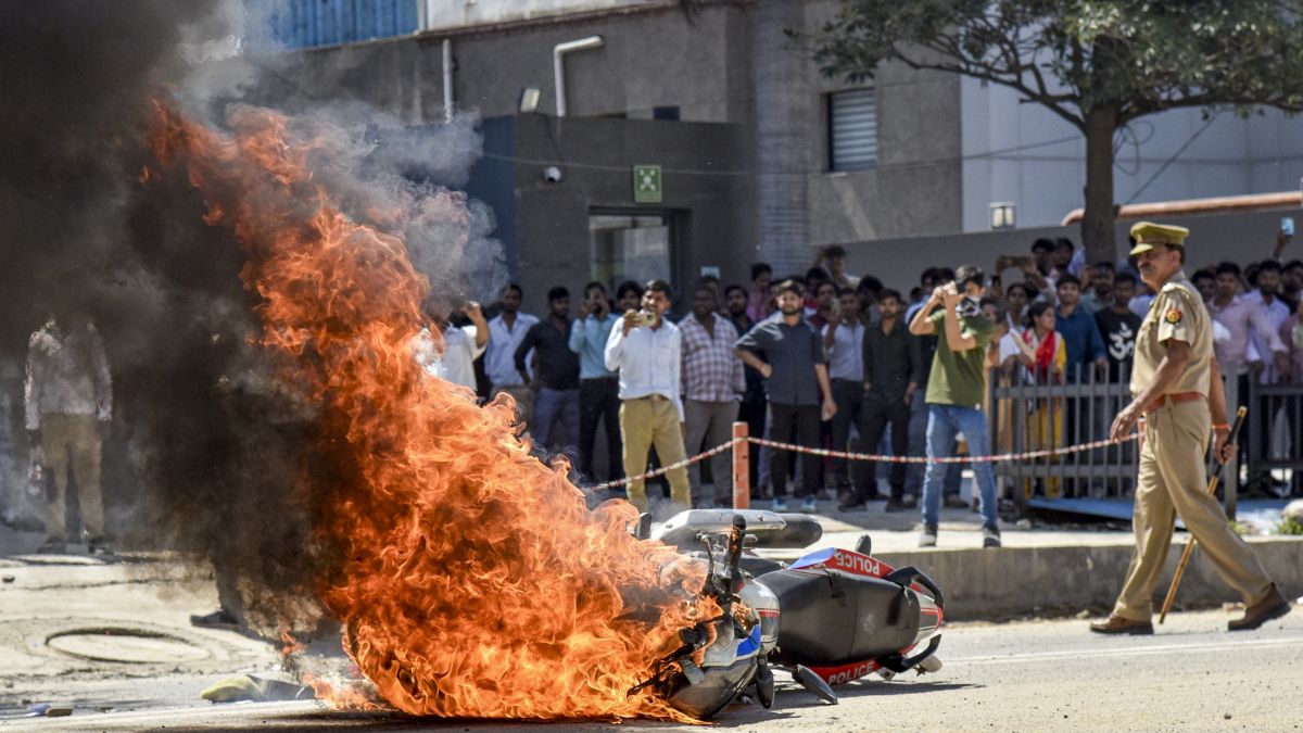 नोएडा हिंसा के पीछे साजिश? गिरफ्तार किए गए 66 में से 45 लोग मजदूर नहीं; जानें जांच में क्या-क्या खुलासे हुए