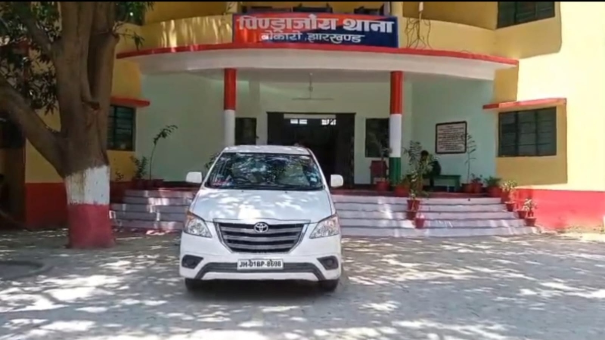 प्रेमी ने 100 बार चाकू मारकर की हत्या, पुलिस ने रिपोर्ट नहीं लिखी, अब 28 पुलिसकर्मी समेत पूरा थाना सस्पेंड