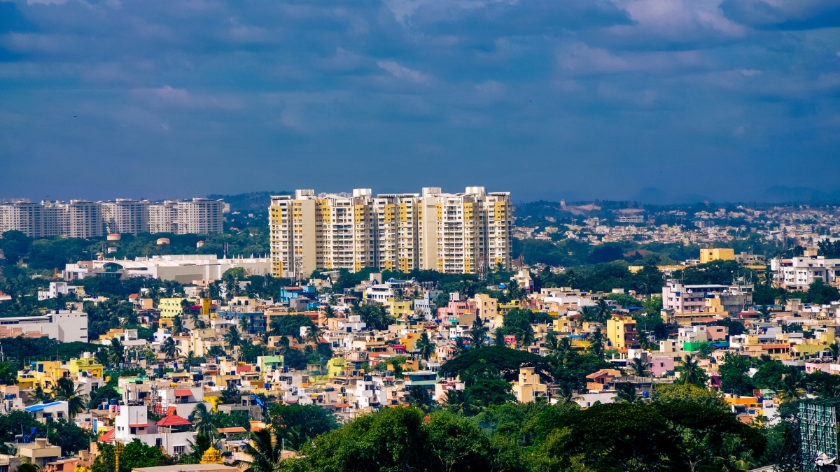 भारत के ये 5 शहर बना रहे करोड़पति! प्रॉपर्टी में इन्वेस्टमेंट कर पाना चाहते हैं मोटा रिटर्न, तो जरूर देखें लिस्ट