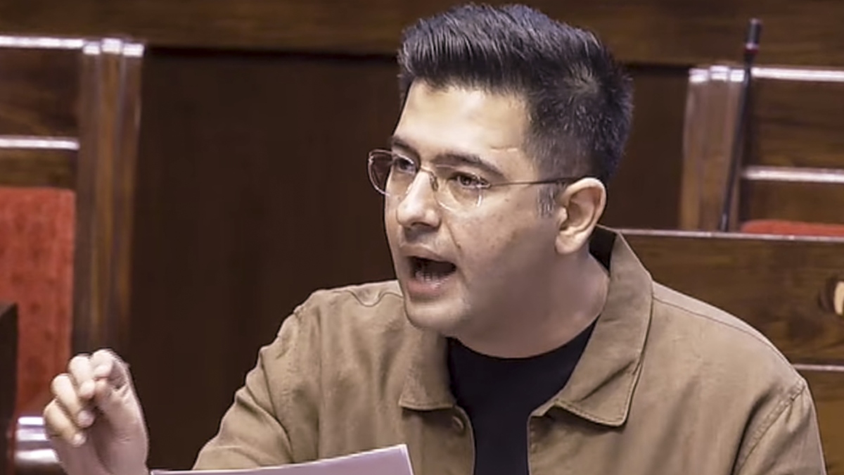 राज्यसभा के उपनेता पद से हटने पर बोले राघव चड्ढा- 'आम आदमी पार्टी मेरी आवाज दबाने की कोशिश कर रही'