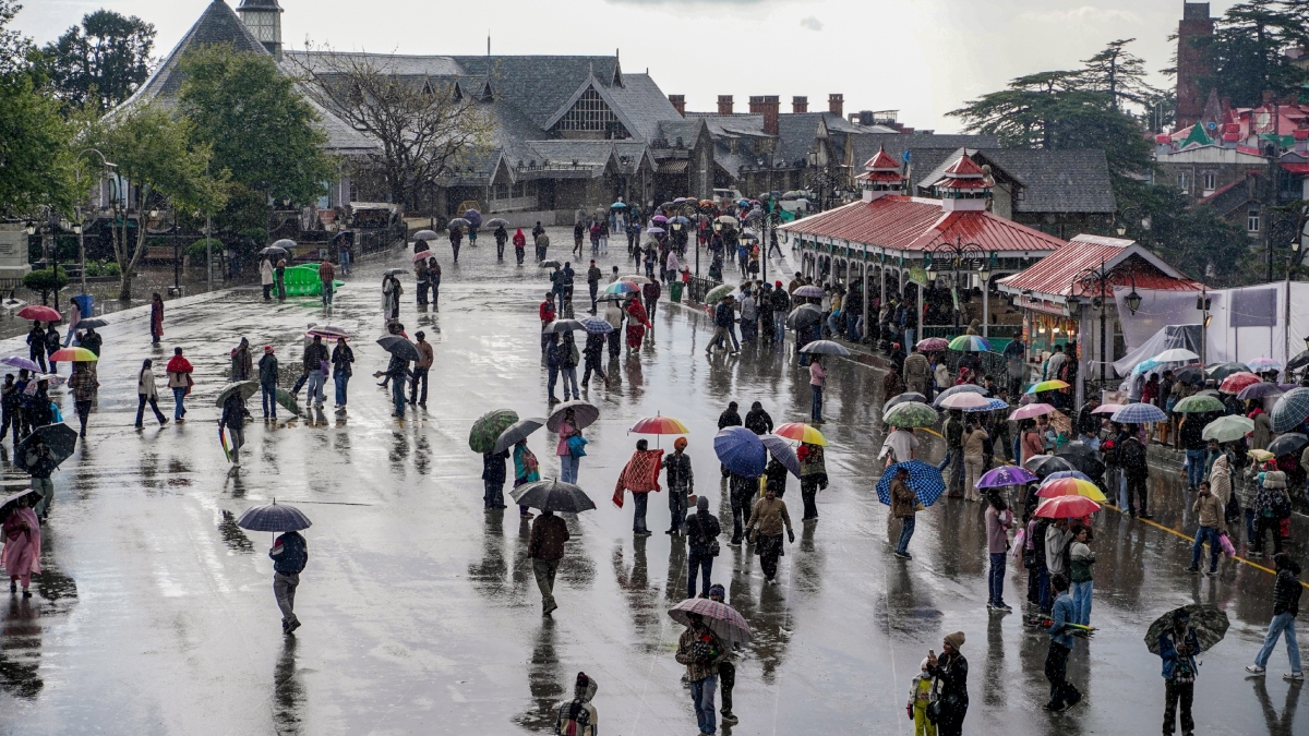 पहाड़ी राज्यों में बारिश-ओलावृष्टि का अलर्ट, मध्य भारत में जमकर सताएगी गर्मी, महाराष्ट्र-गुजरात में राहत