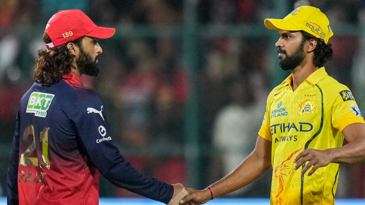 IPL 2026 Playoff Scenario: कितने मैच जीतकर टीम करेगी प्लेऑफ में क्वालीफाई, अभी बन रहे हैं ये समीकरण