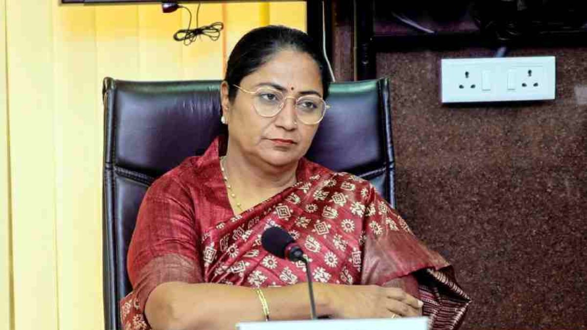 नारी बिल पास नहीं होने पर विपक्ष पर भड़कीं CM रेखा गुप्ता, कहा- बेटियों की हार में लोकतंत्र की जीत कैसे संभव है?