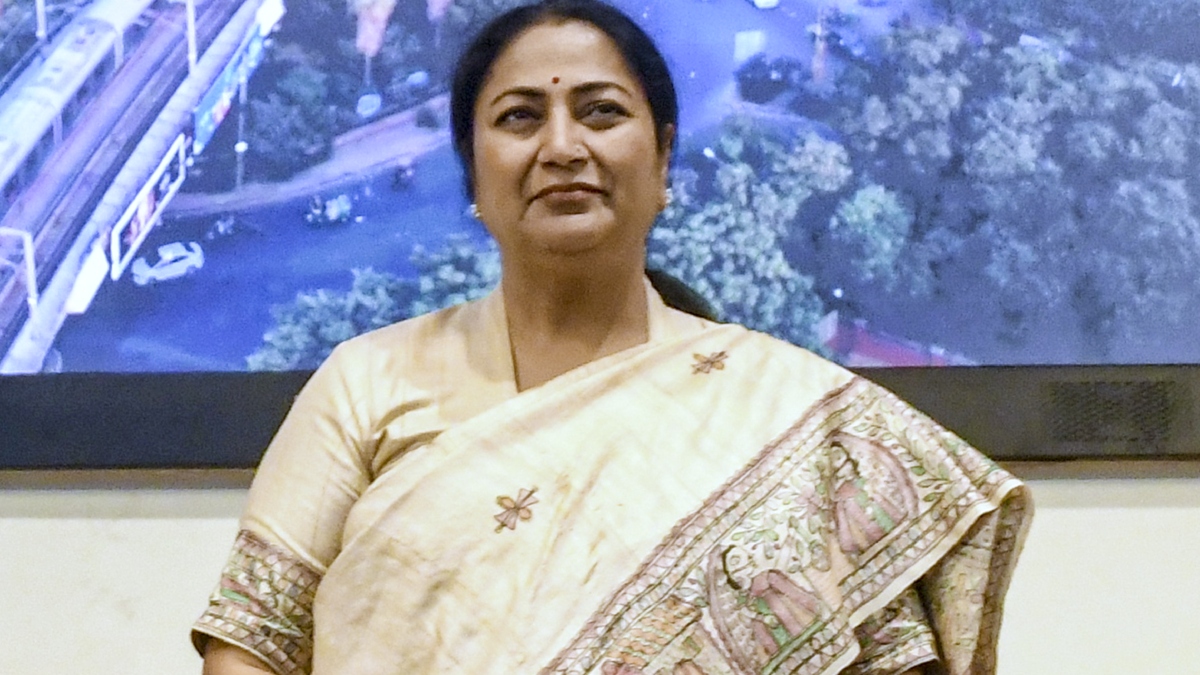 CM रेखा गुप्ता का बड़ा फैसला, शराब बिक्री के 5 साल के रिकॉर्ड्स का होगा क्रॉस-वेरिफिकेशन, 2 महीने का अल्टीमेटम