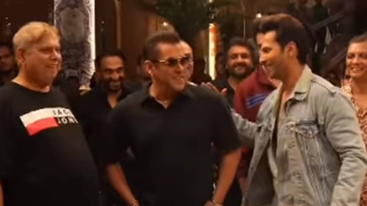 सलमान खान को स्टेज पर देख वरुण धवन की हो गई थी हालत खराब, डांस की शूटिंग का शेयर किया वीडियो