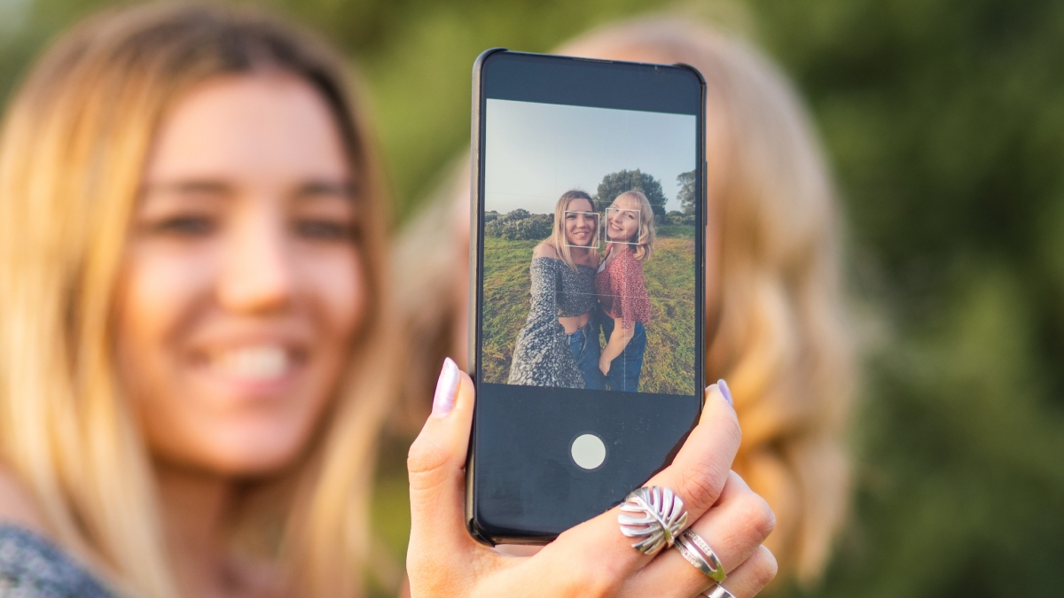 Google Photo Update: गूगल का नया टूल बनाएगा आपकी सेल्फी को स्मार्ट, एडिटिंग के बाद भी नहीं खोएगी नैचुरल चमक