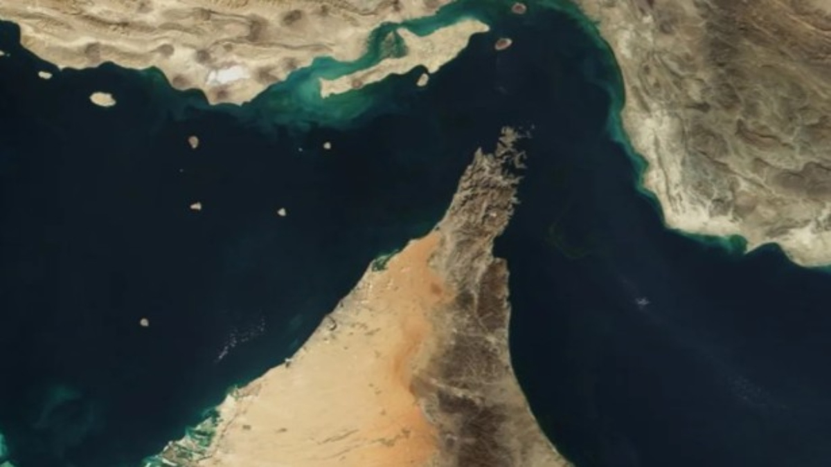 Strait of Hormuz को लेकर ईरान का बड़ा बयान, जानें स्ट्रेट ऑफ होर्मुज के लिए क्यों मचा है बवाल ?