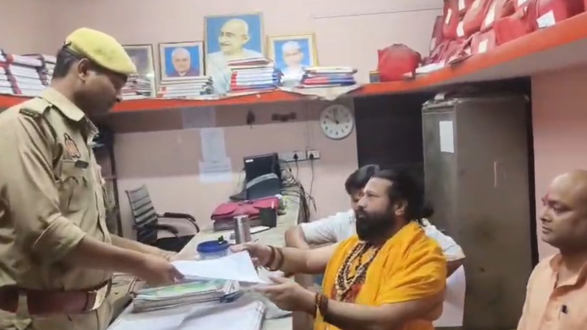 अविमुक्तेश्वरानंद के खिलाफ केस दर्ज कराने वाले आशुतोष महाराज को मिली जान से मारने की धमकी, पुलिस जांच में जुटी