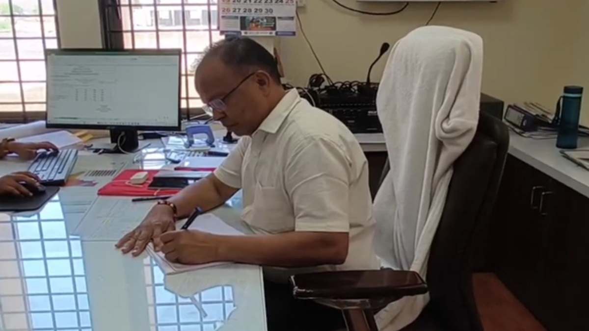 दिन में फॉर्म वेरीफाई, रात को ट्रेन के आगे सुसाइड; वलसाड में तहसीलदार की चौंकाने वाली मौत