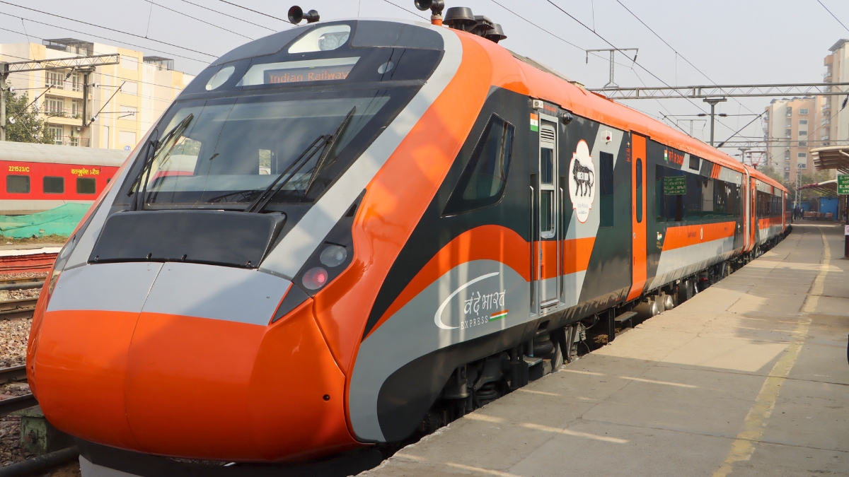 दूसरी Vande Bharat Sleeper का ऐलान! दिल्ली, यूपी, बिहार वाले रह गए देखते; इस रूट के यात्रियों की खुली किस्मत!