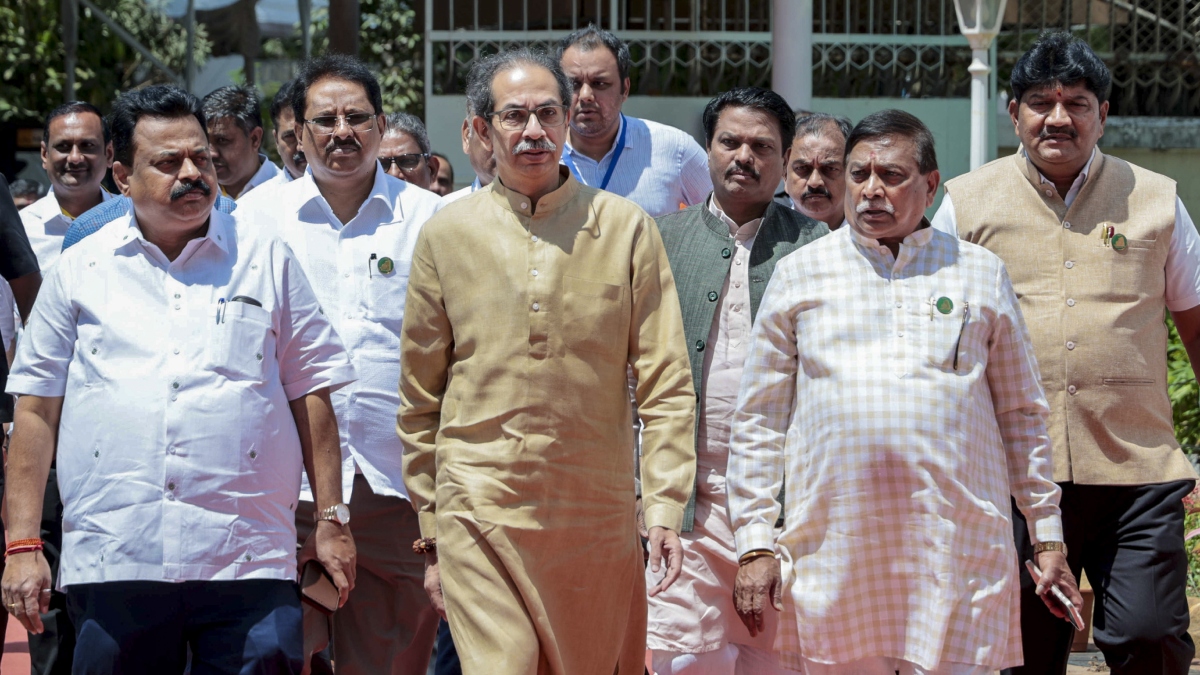 महाराष्ट्र विधानपरिषद चुनाव में अचानक बदल गई तस्वीर, उद्धव ठाकरे ने किया चुनाव मैदान से हटने का फैसला