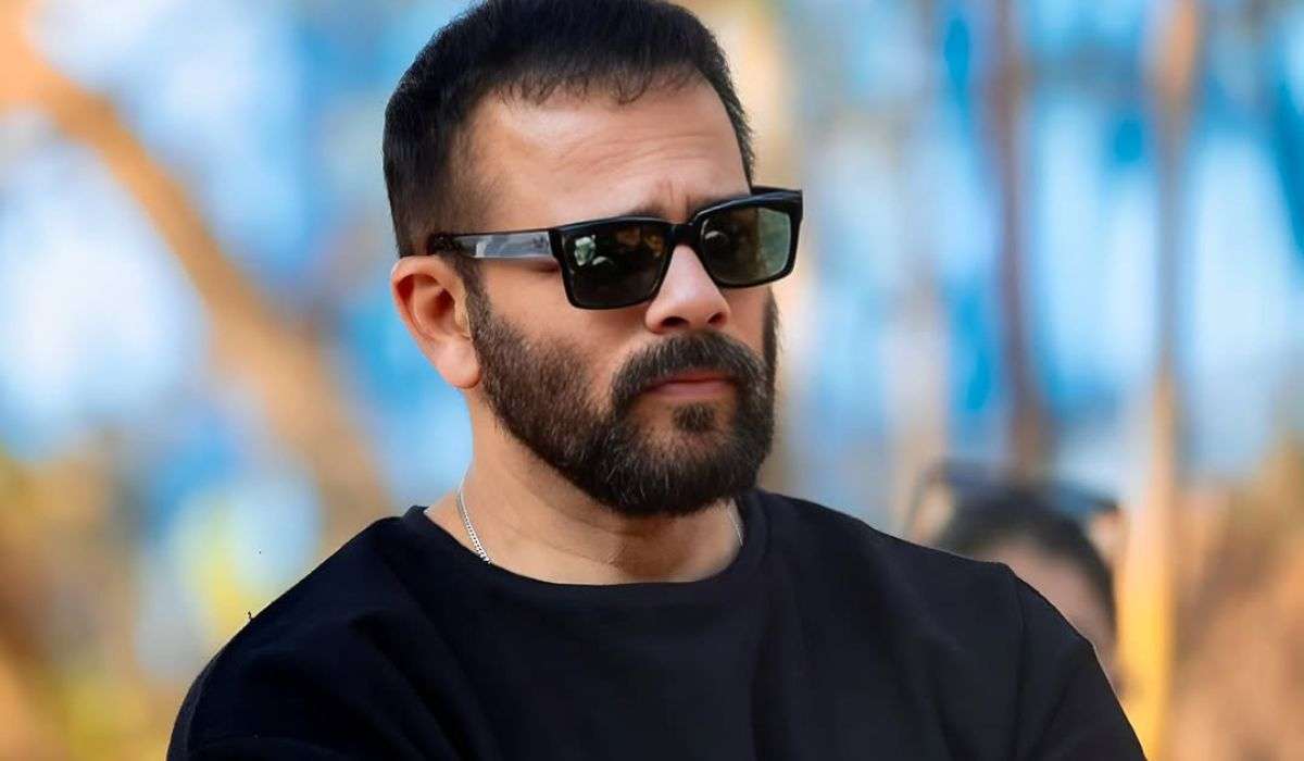 रोहित शेट्टी की क्रिप्टिक पोस्ट से मची हलचल, फायरिंग केस के बाद जिंदगी पर कसा तंज, लिखा- 'लाइफ में ही एक्शन-कॉमेडी'