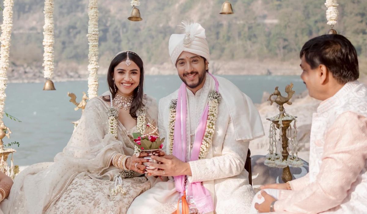 गंगा किनारे साउथ एक्टर ने की शादी, सुमुखा ने पत्नी मैत्री संग शेयर की खूबसूरत तस्वीरें