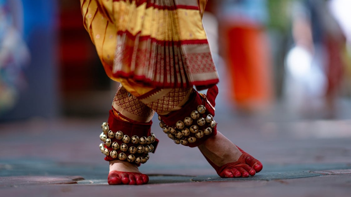 यूपी में लड़कियों को डांस सिखाने के लिए महिला टीचर अनिवार्य, बुटीक में महिला ही लेंगी नाप, 9 सूत्रीय निर्देश जारी