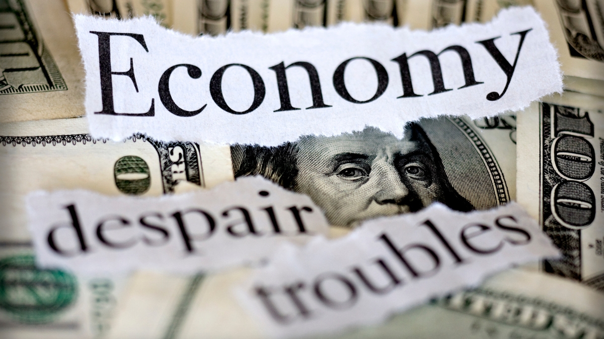 US Economy: सुपरपावर पर संकट के बादल! क्या युद्ध का बोझ अमेरिका की अर्थव्यवस्था को तोड़ देगा?