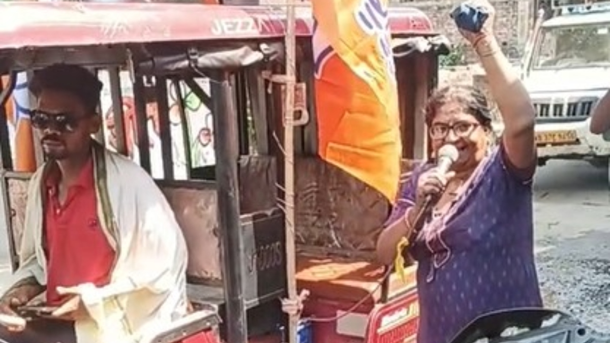 "हमरे मोदी भैया नारी के रखवरवा ए सुगवा", बंगाल चुनाव के बीच वायरल हुआ महिला का भोजपुरी गीत; VIDEO वायरल