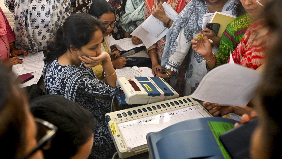 5 प्रदेशों में मतदान वाले दिन मिलेगी छुट्टी, सैलरी से एक रुपया नहीं कटेगा, मजदूरों को भी मिलेगा अधिकार