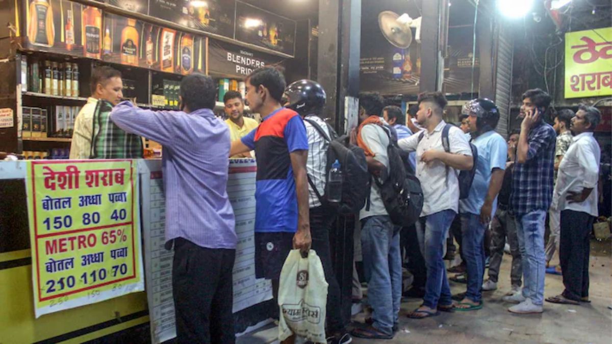 पश्चिम बंगाल में चुनाव आयोग का बड़ा कदम, जानें शराब की बिक्री कितने दिनों के लिए हुई बंद