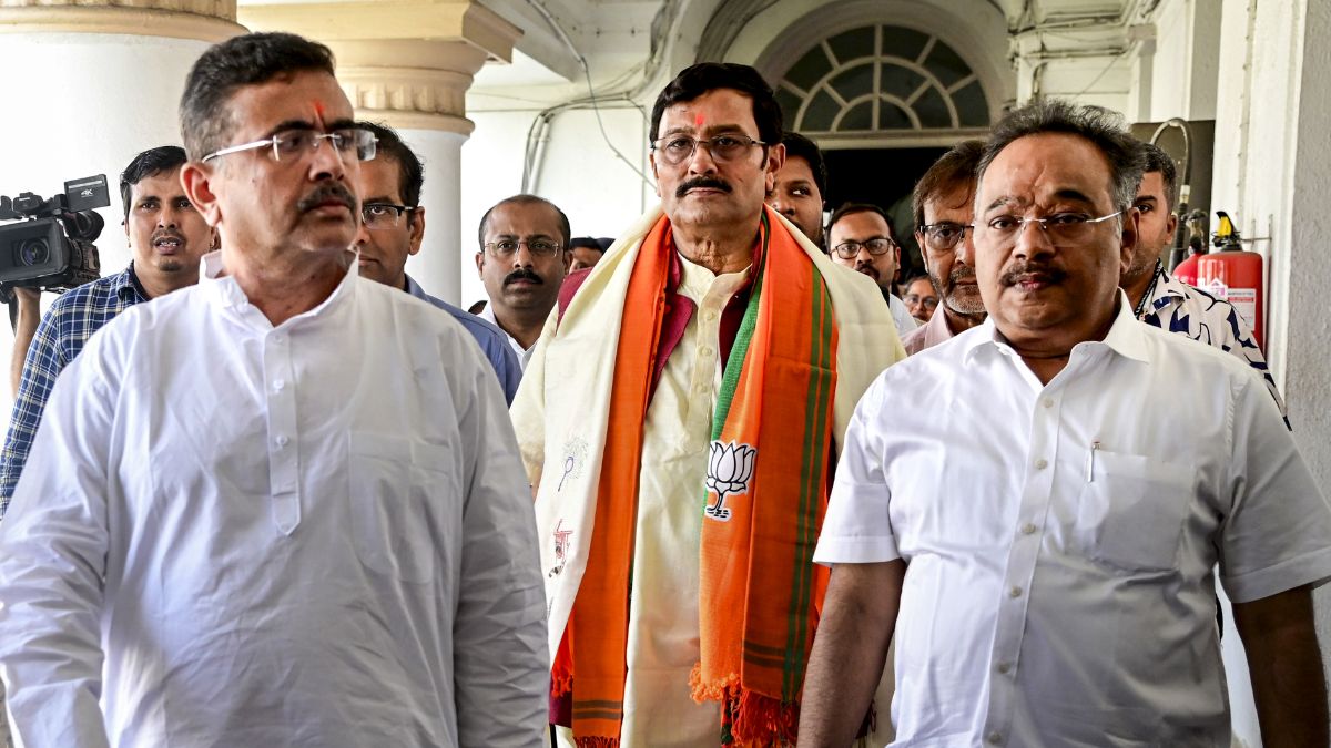 पश्चिम बंगाल में मतगणना से पहले BJP ने बुलाई हाई लेवल मीटिंग, स्ट्रैटेजी समेत इन मुद्दों पर होगी चर्चा