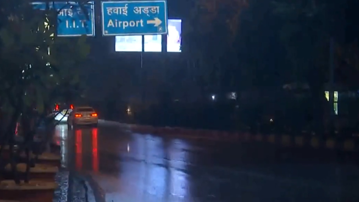 दिल्ली NCR में बारिश ने भीषण गर्मी से दिलाई राहत, रविवार को भी सुहाना रहेगा मौसम