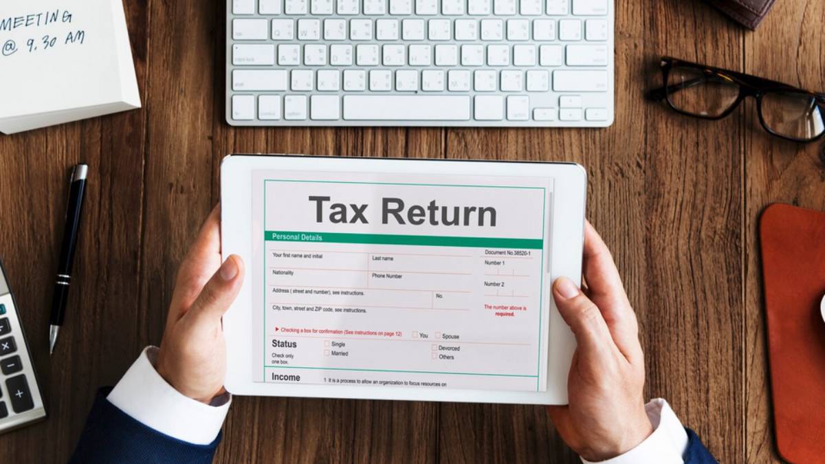 क्या है 'कर साथी'? इनकम टैक्स डिपार्टमेंट का यह AI चैटबॉट ITR फाइल करने में कैसे करेगा मदद? जानें