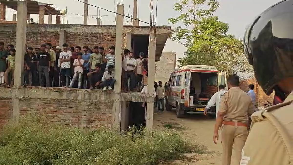 अंबेडकरनगर के अकबरपुर में सनसनीखेज वारदात, मां ने ईंट से कुचलकर अपने ही 4 बच्चों को मार डाला
