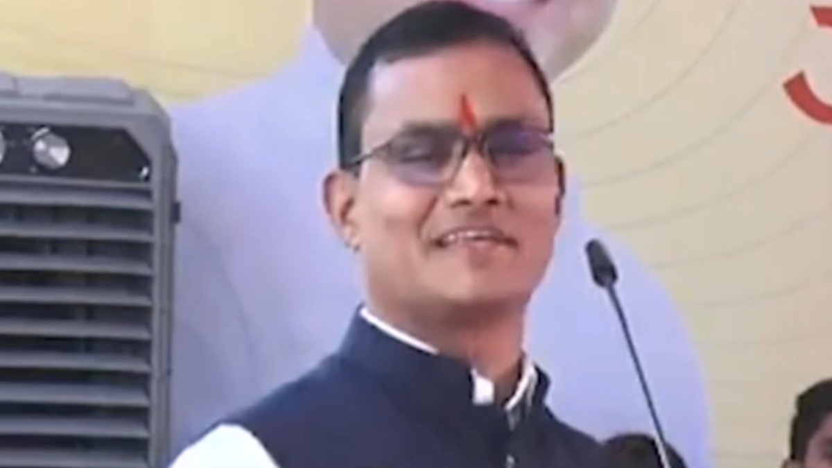 'देशमुख परिवार के नाम का लगाया सिंदूर', NEET पेपर लीक में गिरफ्तार RCC कोचिंग संचालक का पुराना वीडियो वायरल