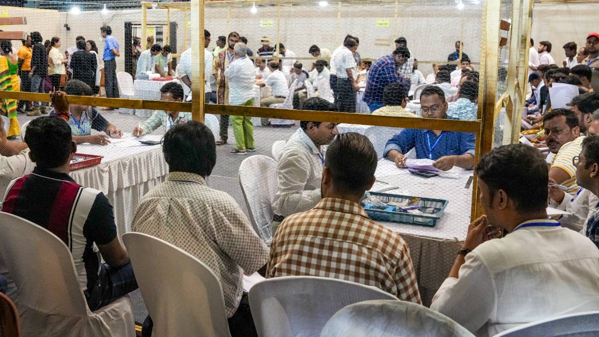 बंगाल चुनाव रिजल्टः जिस जगह पर जजों को बनाया गया था बंधक, वहां पर कौन चल रहा आगे?