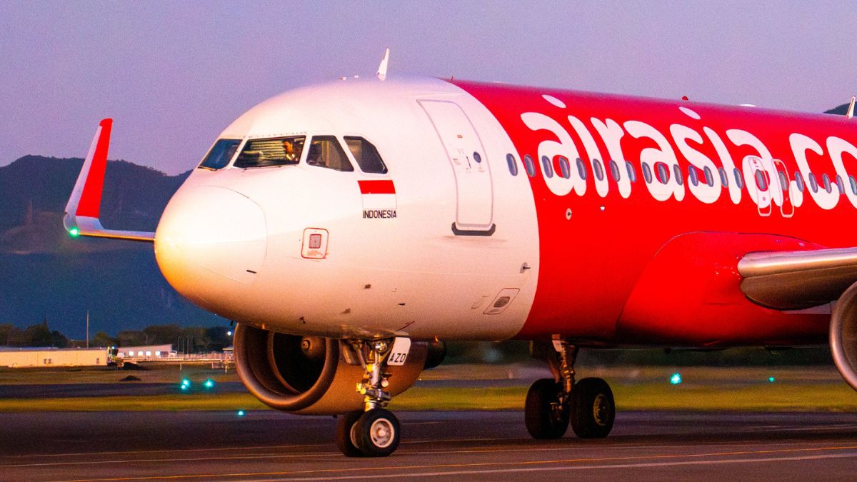 फ्लाइट लेट होने से किसान का पौधा हुआ खराब, AirAsia को देना होगा 90,750 रुपये का मुआवजा