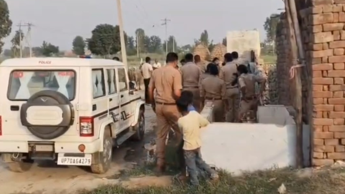 नाबालिग से दुष्कर्म के आरोपी पर यूपी में बड़ी कार्रवाई, घर पर चला बुलडोजर, एक्शन मोड में पुलिस