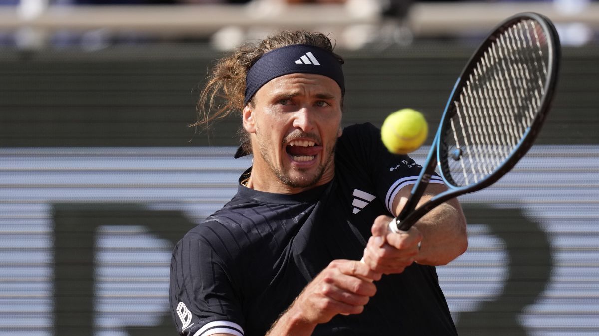 French Open: अलेक्जेंडर ज्वेरेव ने जीता करियर का पहला ग्रैंड स्लैम, फ्रेंच ओपन के फाइनल में कोबोली को हराया