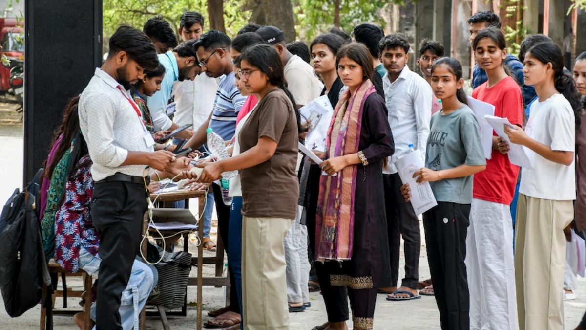 '4 लाख उम्मीदवारों ने एडमिट कार्ड किए डाउनलोड, कुछ की समस्याओं को किया जा रहा हल', NEET-UG परीक्षा पर बोला NTA