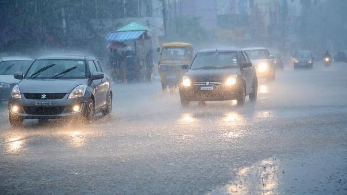 दिल्ली: देर रात तेज हवाओं के साथ बारिश के आसार, जानें कैसा रहेगा रविवार का मौसम?