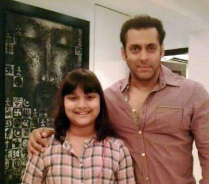 cute saiee majrekar with salman khan