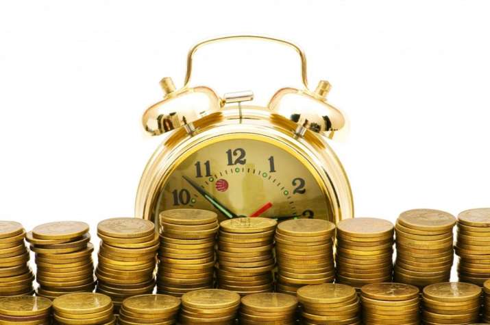 बैंक Fixed Deposit कराकर अधूरा रह जाएगा अमीर बनने का सपना बैंक Fixed Deposit कराकर अधूरा रह जाएगा अमीर बनने का सपना- IndiaTV Paisa