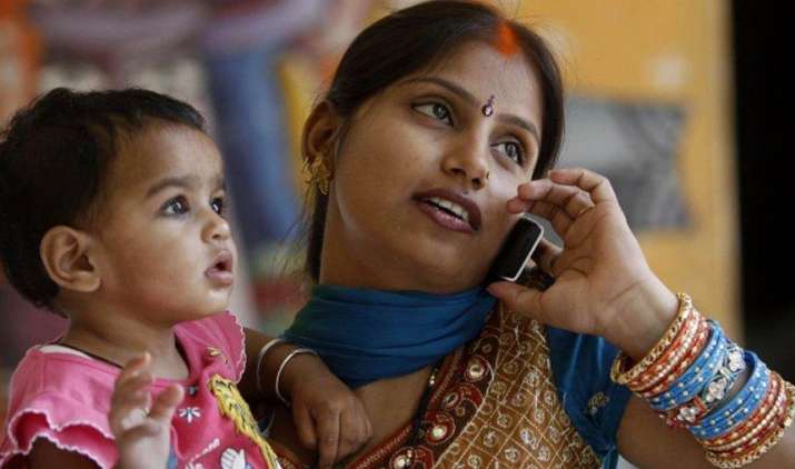 भारत बनेगा मोबाइल की दुनिया का बादशाह, 2020 तक 1 अरब के पार होंगे यूजर्स भारत बनेगा मोबाइल की दुनिया का बादशाह, 2020 तक 1 अरब के पार होंगे यूजर्स- India TV Paisa