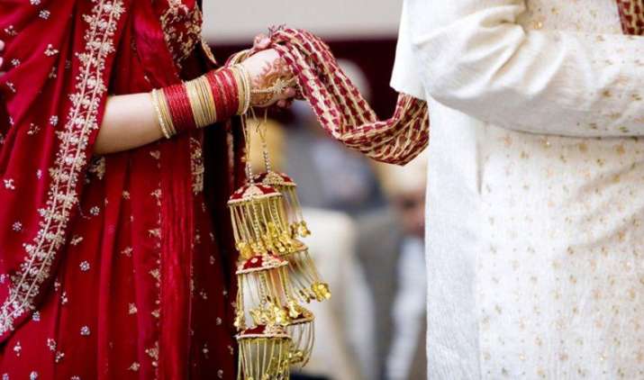 You&I: अपने लाइफ पार्टनर के साथ लीजिए फाइनेंशियल प्लानिंग के ये 7 वचन, सिक्योर रहेगा फ्यूचर You&I: अपने लाइफ पार्टनर के साथ लीजिए फाइनेंशियल प्लानिंग के ये 7 वचन, सिक्योर रहेगा फ्यूचर- India TV Paisa