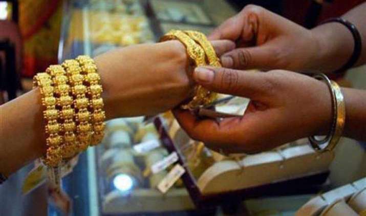 भारत में बढ़ी Gold की मांग, तीन महीने में लोगों ने खरीदा 268 टन सोना भारत में बढ़ी Gold की मांग, तीन महीने में लोगों ने खरीदा 268 टन सोना- India TV Paisa