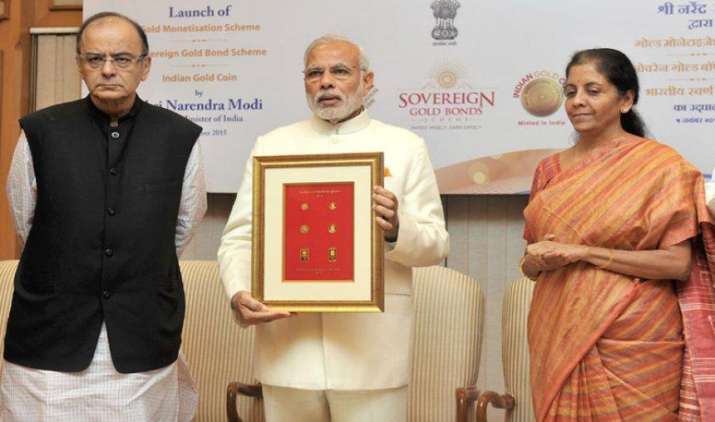 #DiwaliGift- मॉनेटाइजेशन स्कीम के साथ PM मोदी ने लॉन्च किया भारत का पहला Gold Coin #DiwaliGift- मॉनेटाइजेशन स्कीम के साथ PM मोदी ने लॉन्च किया भारत का पहला Gold Coin- India TV Paisa