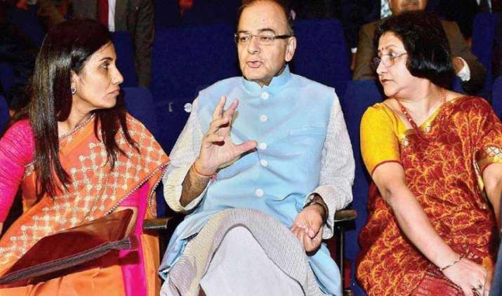 Bad Loans: 5 सरकारी बैंकों में NPA की सीमा चिंताजनक, वित्त मंत्रालय ने दिए विशेष कदम उठाने के निर्देश Bad Loans: 5 सरकारी बैंकों में NPA की सीमा चिंताजनक, वित्त मंत्रालय ने दिए विशेष कदम उठाने के निर्देश- India TV Paisa