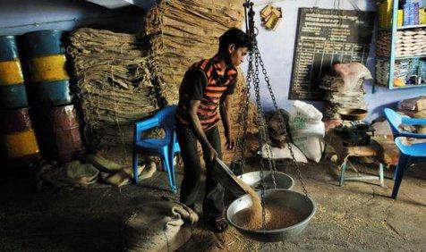 तमिलनाडु को छोड़ सभी राज्य मार्च-2016 तक लागू करेंगे खाद्य सुरक्षा कानून तमिलनाडु को छोड़ सभी राज्य मार्च-2016 तक लागू करेंगे खाद्य सुरक्षा कानून- India TV Paisa