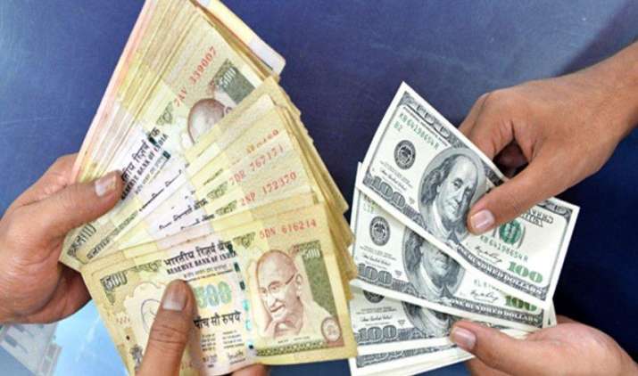 ब्रेक्जिट का असर हुआ कम, डॉलर के मुकाबले रुपया 67.95 पर स्थिर ब्रेक्जिट का असर हुआ कम, डॉलर के मुकाबले रुपया 67.95 पर स्थिर- IndiaTV Paisa