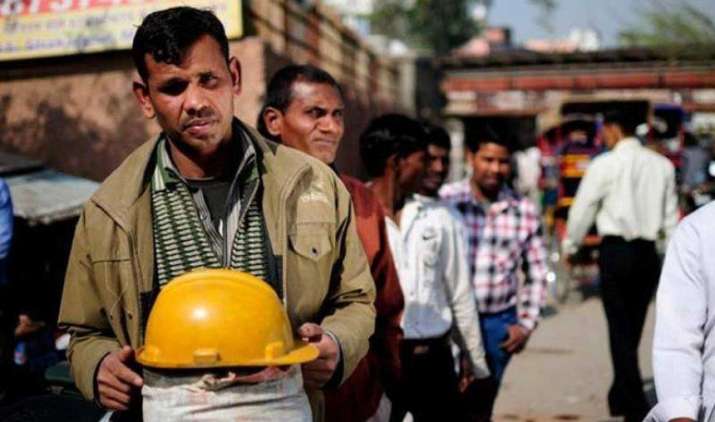 EPFO ने तय किया लक्ष्य, 2030 तक पीएफ और पेंशन के दायरे में आएंगे सभी कर्मचारी EPFO ने तय किया लक्ष्य, 2030 तक पीएफ और पेंशन के दायरे में आएंगे सभी कर्मचारी- IndiaTV Paisa