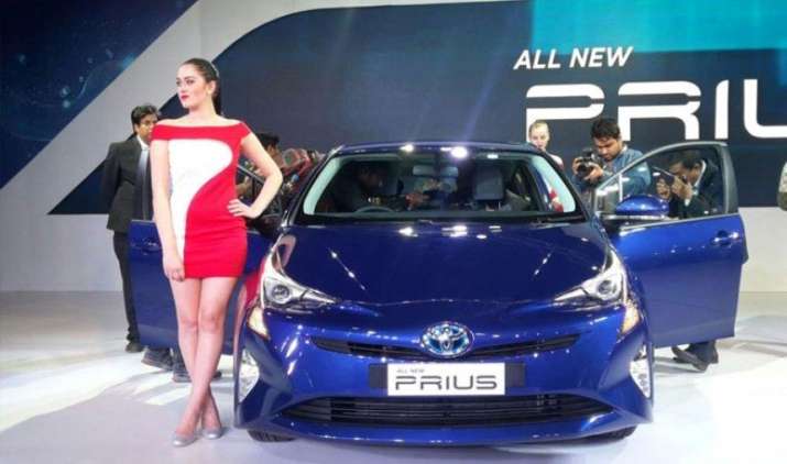 Toyota करेगी 33.7 लाख कारों को रिकॉल, खराब एयरबैग के कारण भारत में वापस होंगी प्रियस कार Toyota करेगी 33.7 लाख कारों को रिकॉल, खराब एयरबैग के कारण भारत में वापस होंगी प्रियस कार- IndiaTV Paisa