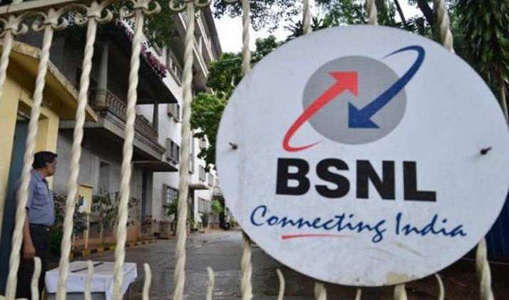 Biggest Offer: फ्री में जिदंगी भर कॉलिंग और फास्ट 4G इंटरनेट के साथ BSNL जल्द ला रहा हैं नए प्लान Biggest Offer: फ्री में जिदंगी भर कॉलिंग और फास्ट 4G इंटरनेट के साथ BSNL जल्द ला रहा हैं नए प्लान- India TV Paisa